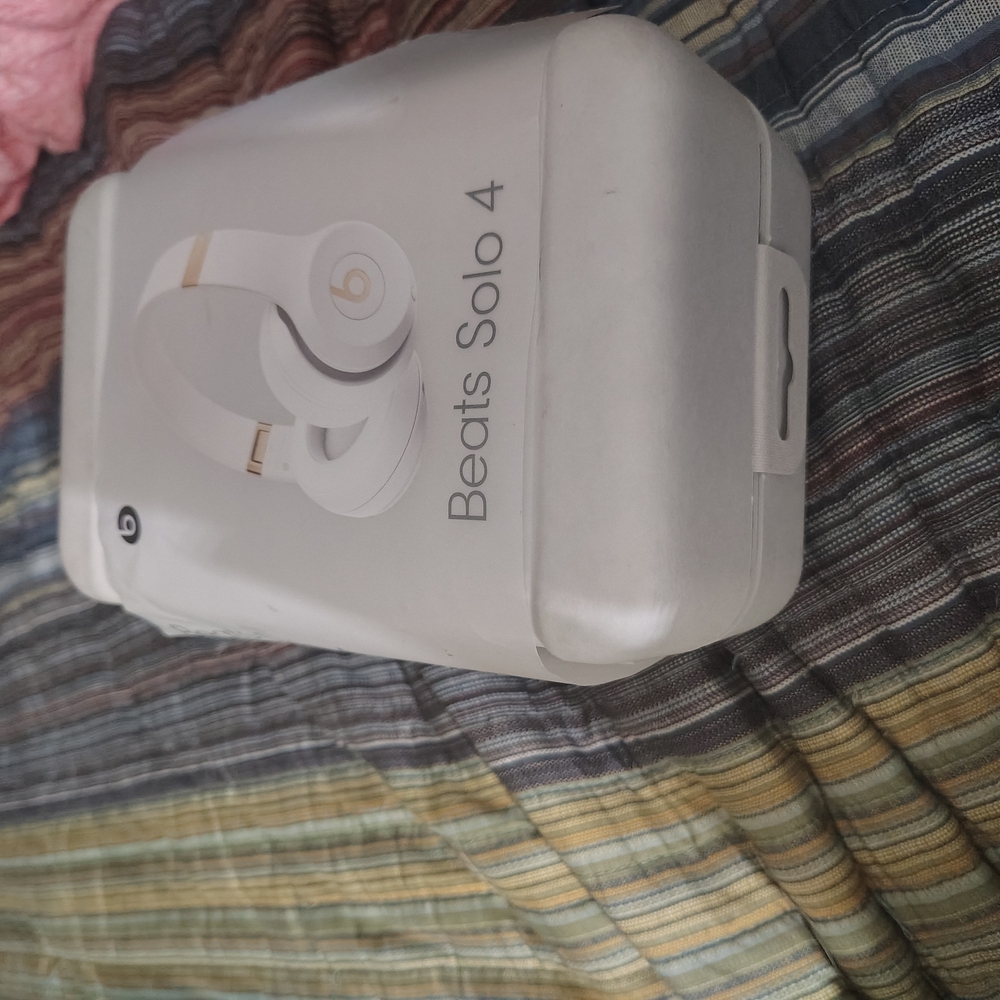 Beats Solo 4 Wireless Headphones
